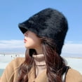 thumbnail image 4 of Chapeau Bob Duveteux Anti-Froid Léger Couleur Unie Casquette de Pêcheur pour Femmes, 4 of 10