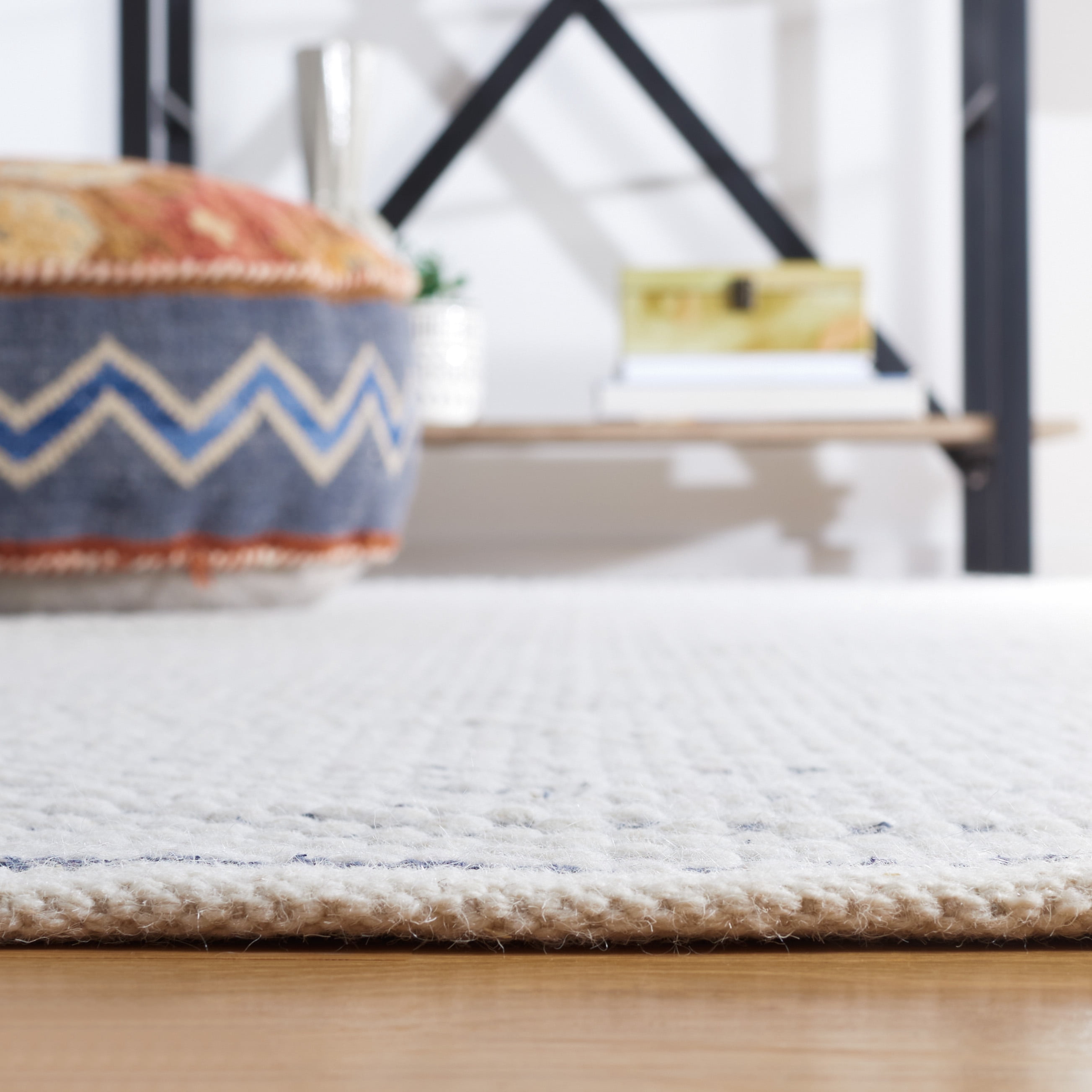 SAFAVIEH Vermont York Solid Area Rug, Navy, 8' x 10'