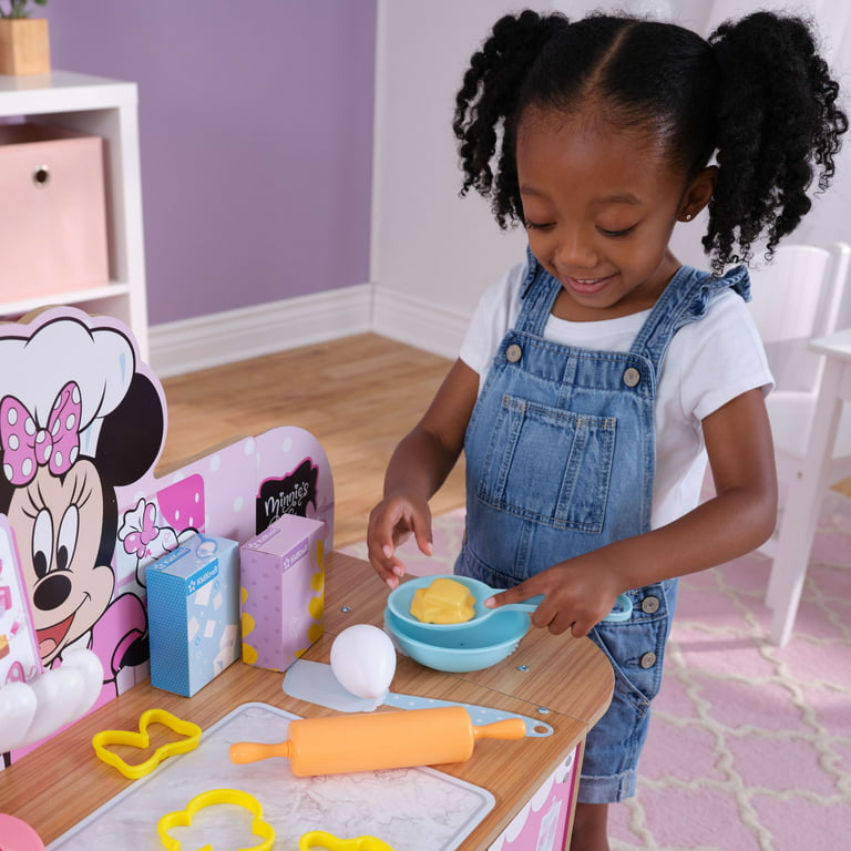 KidKraft Disney Jr. Minnie Mouse Kitchen + Chef Set + Wooden Baking & –  Tuesday Morning