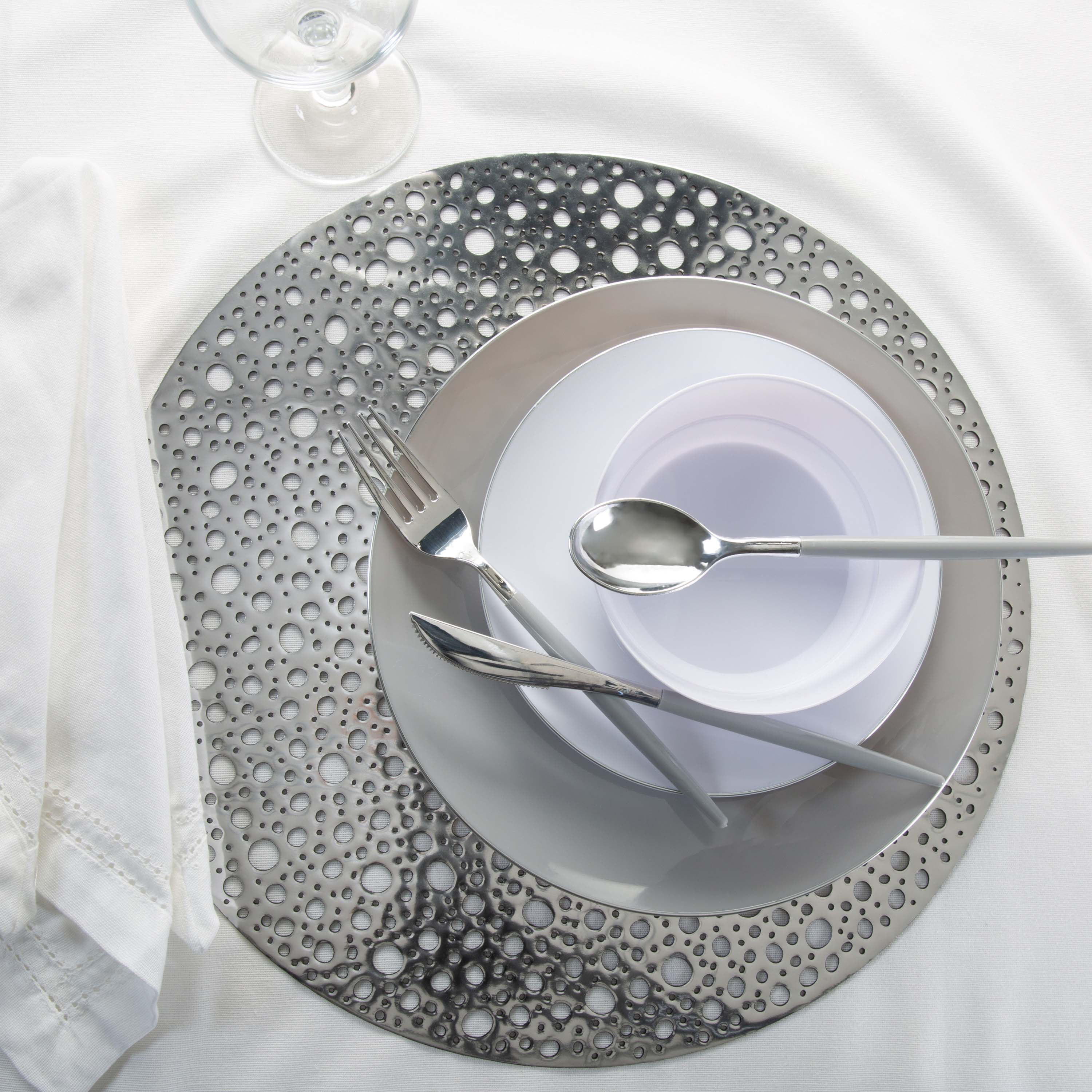 Home Details Set of Four Round Moon Laser Cut Table Place Mat, Silver