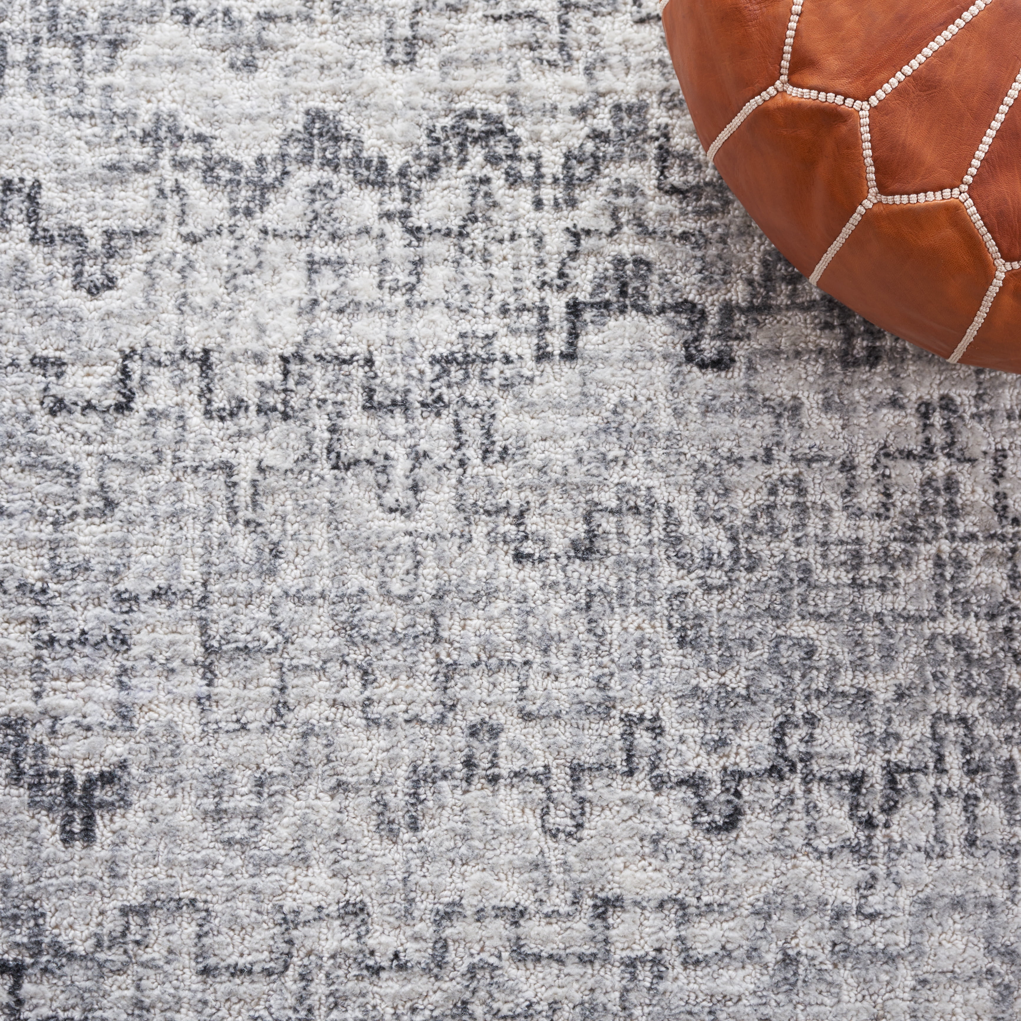 SAFAVIEH Marquee Endika Geometric Polyester Area Rug, Grey/Ivory, 8' x 10'