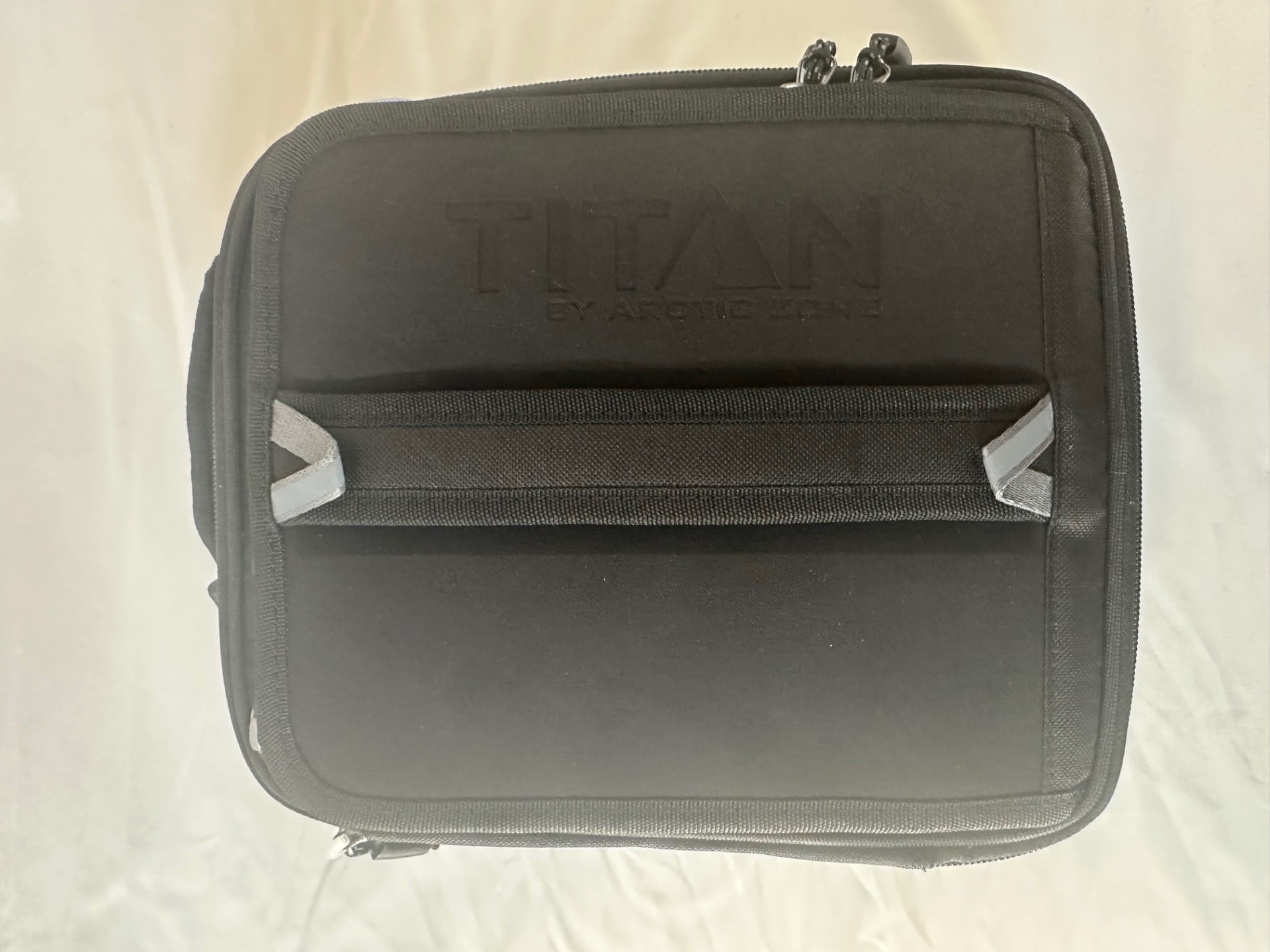 Titan by Arctic Zone Expandable Lunch Box Black