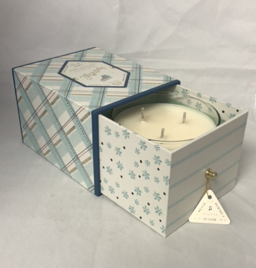 Illume Sleigh Bells Music Box Scented Candle 10.6 oz. Christmas Music Box! - Walmart.com 