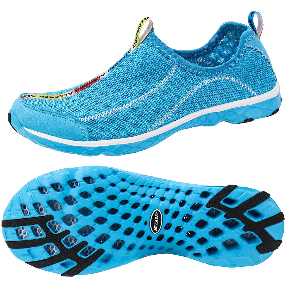 slip on aqua shoes