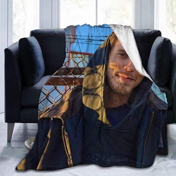 Austin Butler Blanket Bedding Fleece Blanket Soft Throw Blankets Lightweight Anti-Static Blanket - 3 Sizes