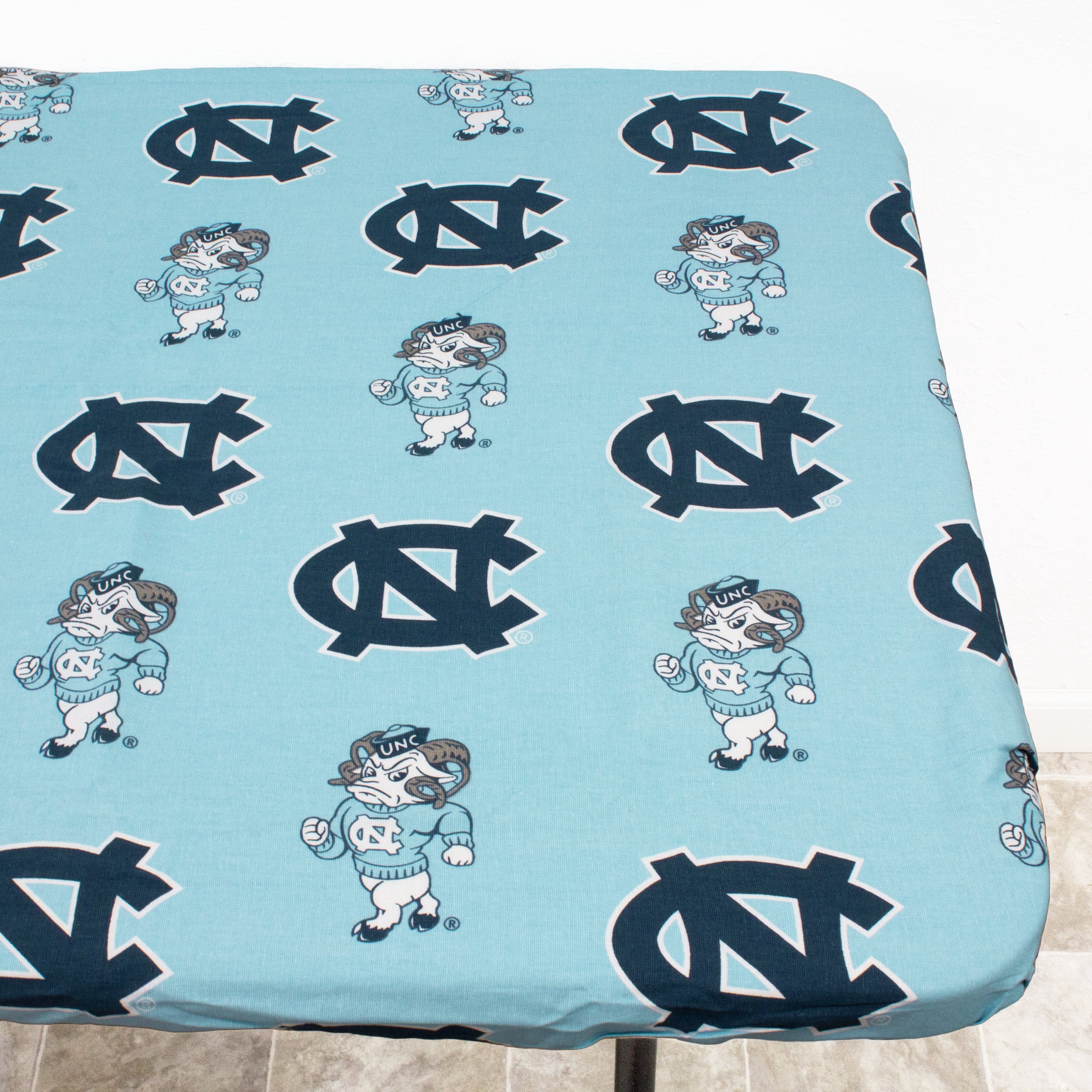 North Carolina Tar Heels Tailgate Fitted Tablecloth, 33" x 33", Card Table 33" x 33", Card Table