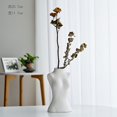 thumbnail image 2 of xiaxaixu Vase Corps Humain en Céramique Minimaliste Arrangement Floral de Table, 2 of 3