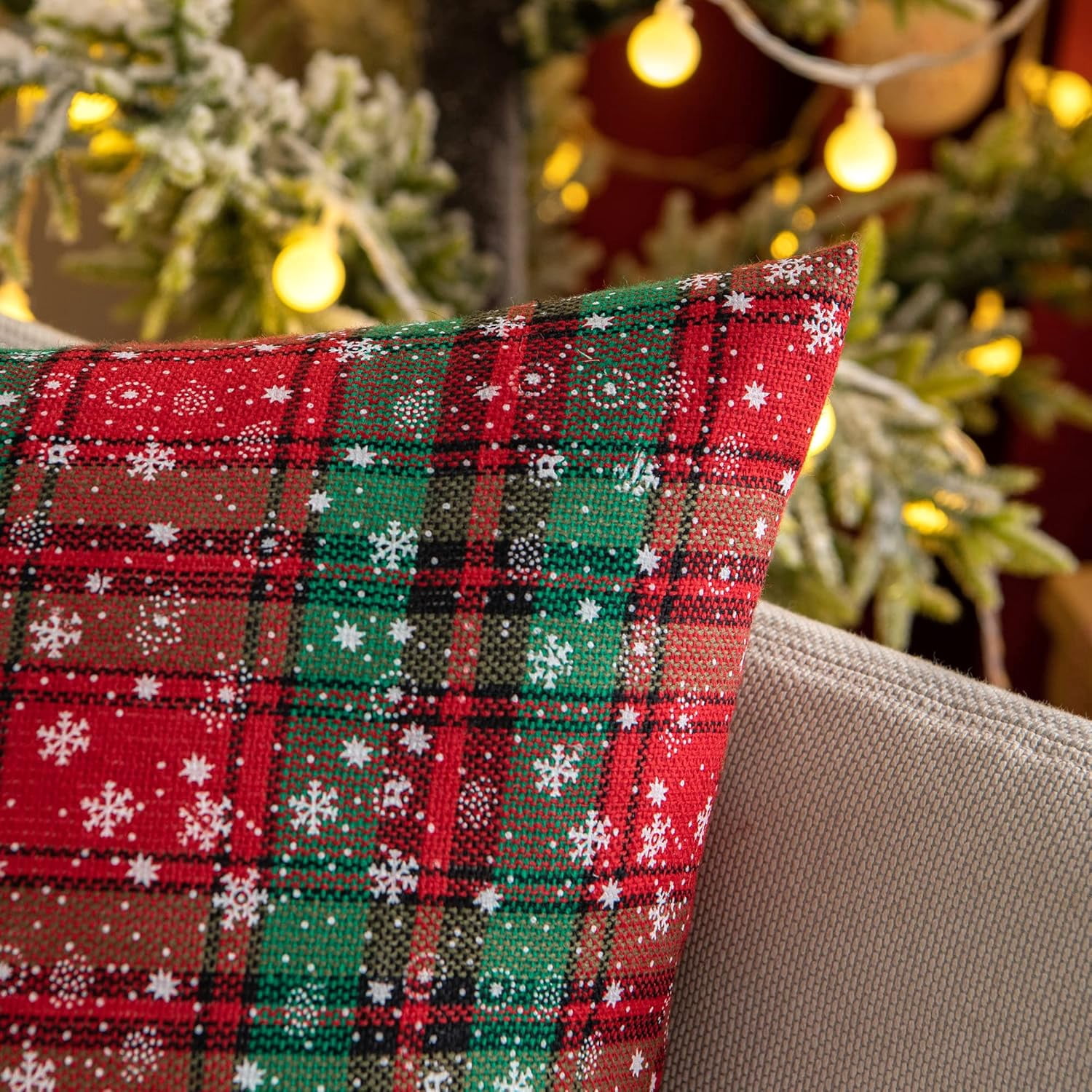 2PCS Christmas Plaid Decorative Throw Pillow Covers Snowflake for Sofa Farmhouse Decor,20x20 Inch