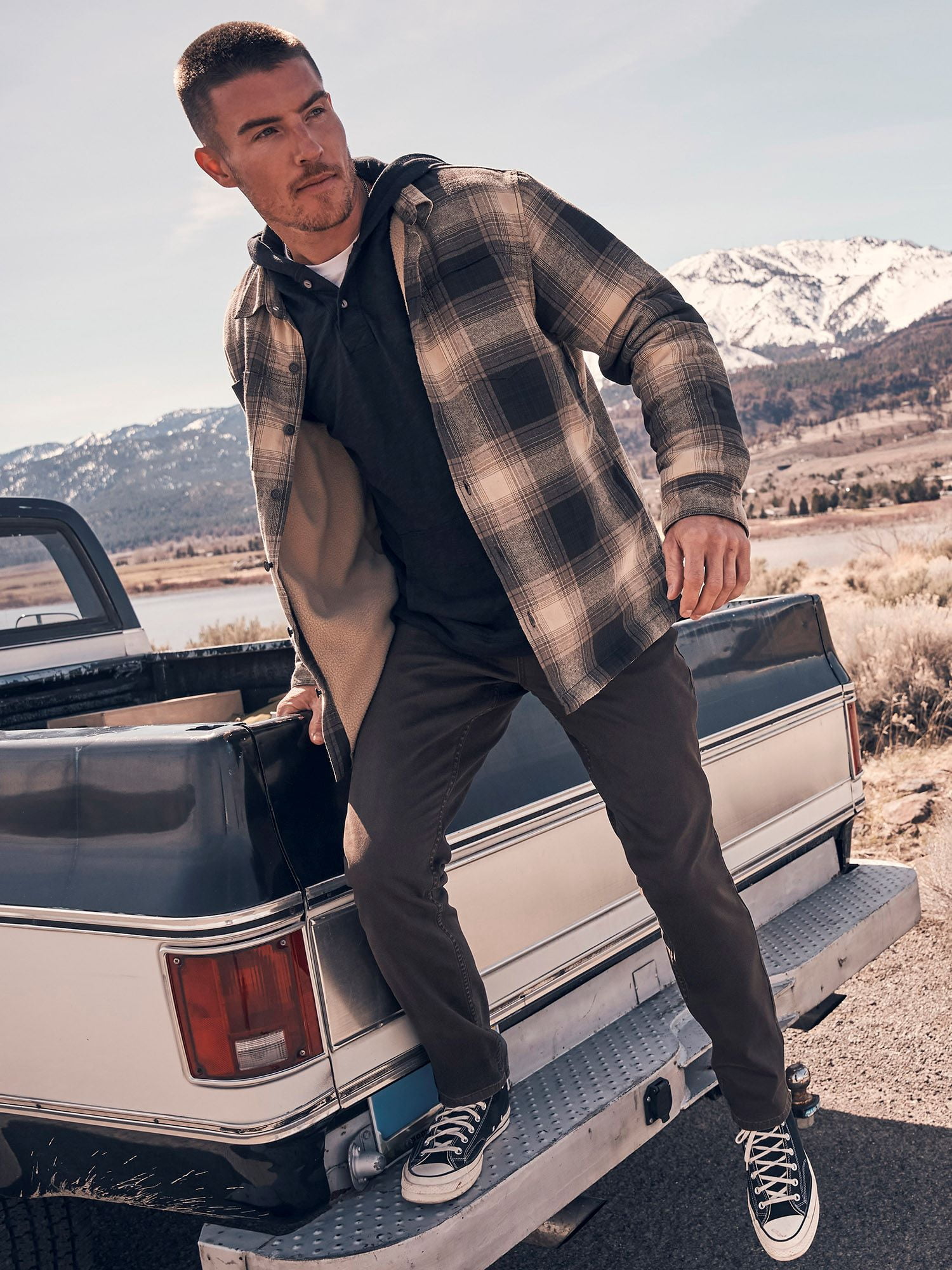 Wrangler® Men's Regular Taper Denim Jeans
