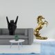 thumbnail image 2 of Estatua del gesto de la roca,Estatuas y figuras de dedos con gestos de música rock,Esculturas de resina con estantes modernos y creativos,Estatua del caballo,Estatua de caballo de pie hecha a, 2 of 8