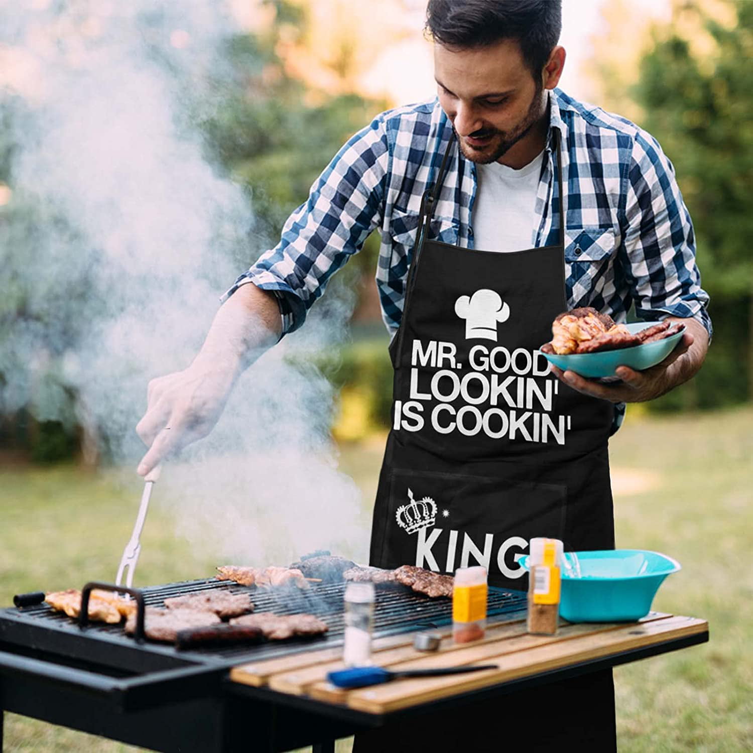  LONGESISM Kitchen Grill BBQ Cooking Apron Chef is Always  Right+Fun Chef Cooking Apron Cooking is My Language Christmas Stocking  Stuffers Gifts for Men Husband Father Gift Idea : Home & Kitchen