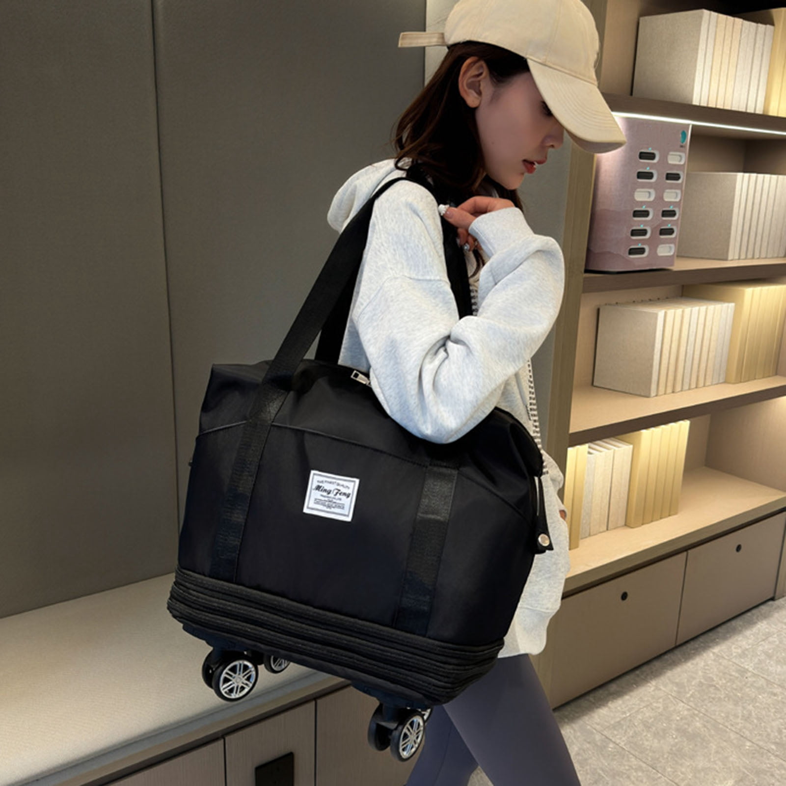 Eoperou Large Capacity Expandable Travel Bag: Zipper Closure Waterproof Tear-Resistant Luggage Bag with Wheels
