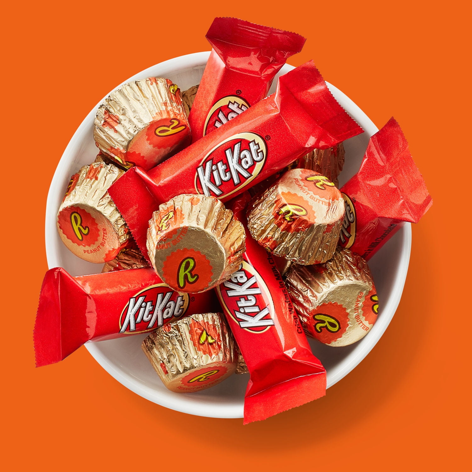 Kit Kat and Reese's Miniatures Assorted Milk Chocolate Candy, Family Bag 15 oz