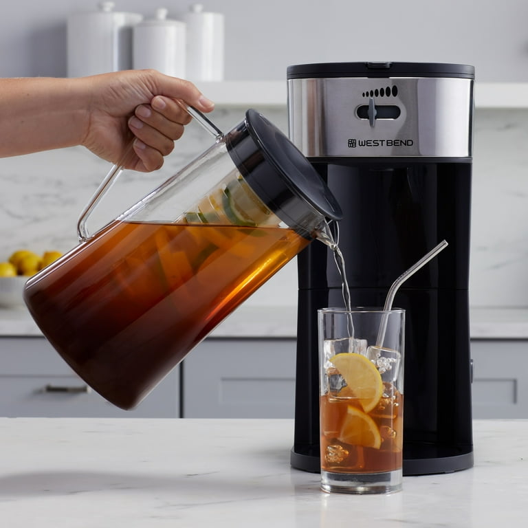 West Bend IT500 Iced Tea Maker or Iced Coffee Maker Includes an Infusion  Tube to Customize the Flavor, Features Auto Shut-Off, 2.75-Quart, Black