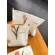 thumbnail image 5 of Estuche de maquillaje The Summer Swan, organizador estético grande, con forma de tulipán, 5 of 9