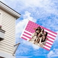 thumbnail image 4 of Tapiz WENWELL Katseye con bandera americana rosa, 90 x 150 cm, poliéster, 4 of 8