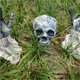 thumbnail image 4 of Bearachild Juego de estacas para césped de 6 piezas con decoración de Halloween, cabeza de esqueleto, estacas para césped de zombi, cabeza de Kits de decoración para fiestas, 4 of 5
