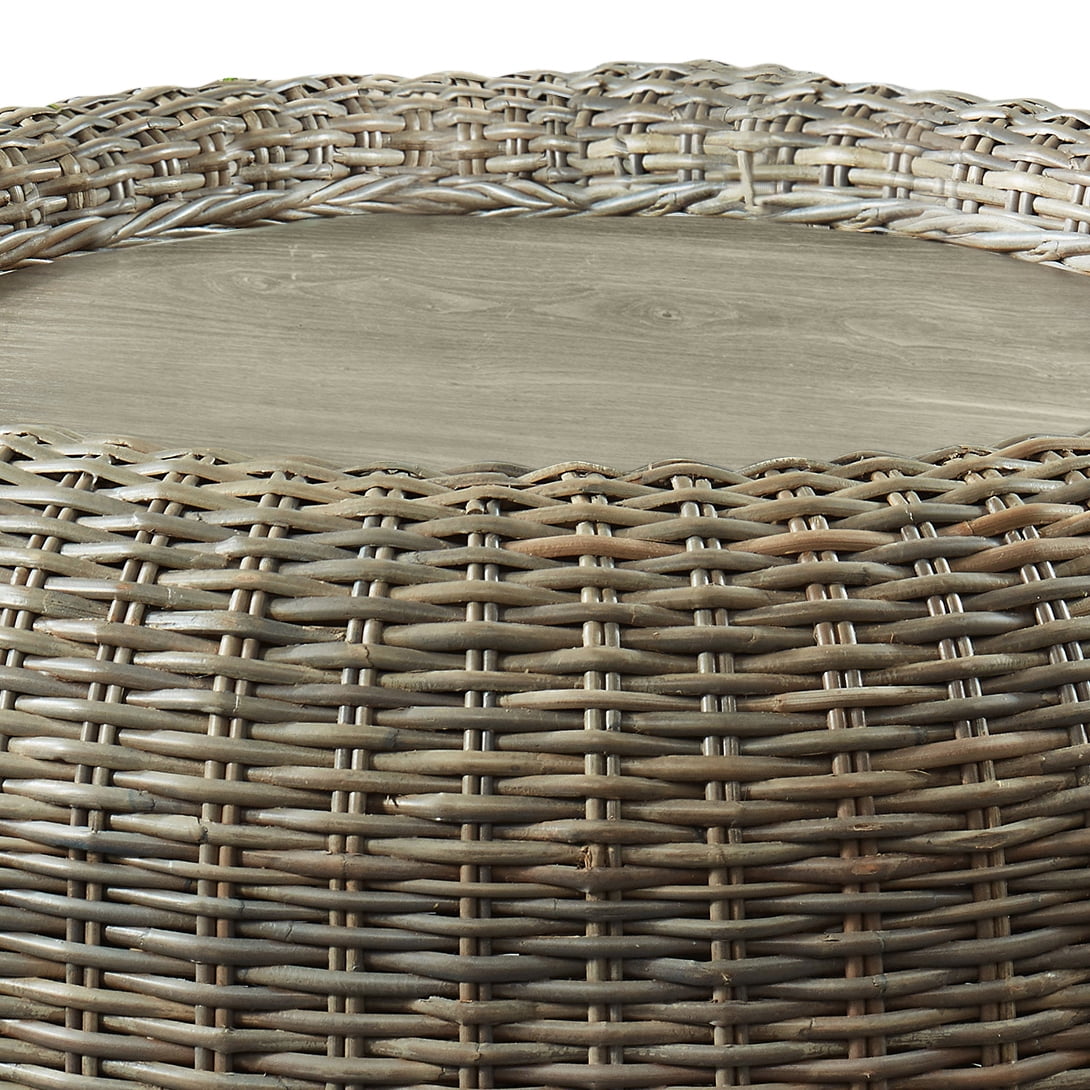 Furniture of America Towne Kubu Rattan Round Coffee Table, Brown