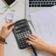 thumbnail image 1 of Calculadora Científica con 2 Pantallas, Visualización de Tiempo y Teclas Transparentes. Calculadora con Funciones Específicas para Exámenes de Estudiantes., 1 of 6