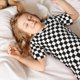 thumbnail image 5 of Fotbe Black and White Checkerboard Pijama Estampada de 2 Piezas para Niños – Ropa de Dormir de Manga Corta Cómoda para Niños y Niñas, Camiseta y Shorts de Algodón-Small, 5 of 6