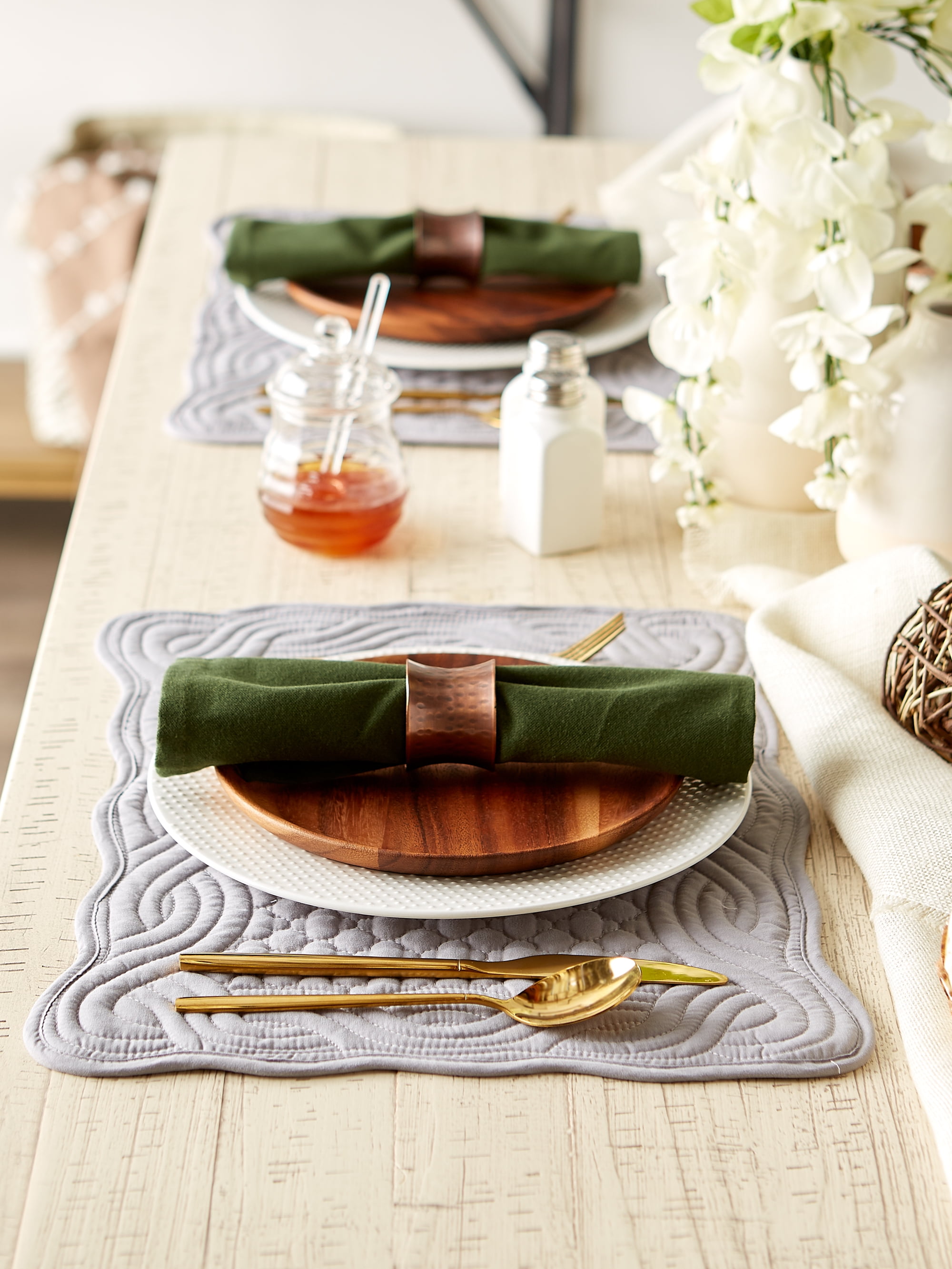 Set of 6 Gray Decorative Rectangular Farmhouse Placemats, 18"