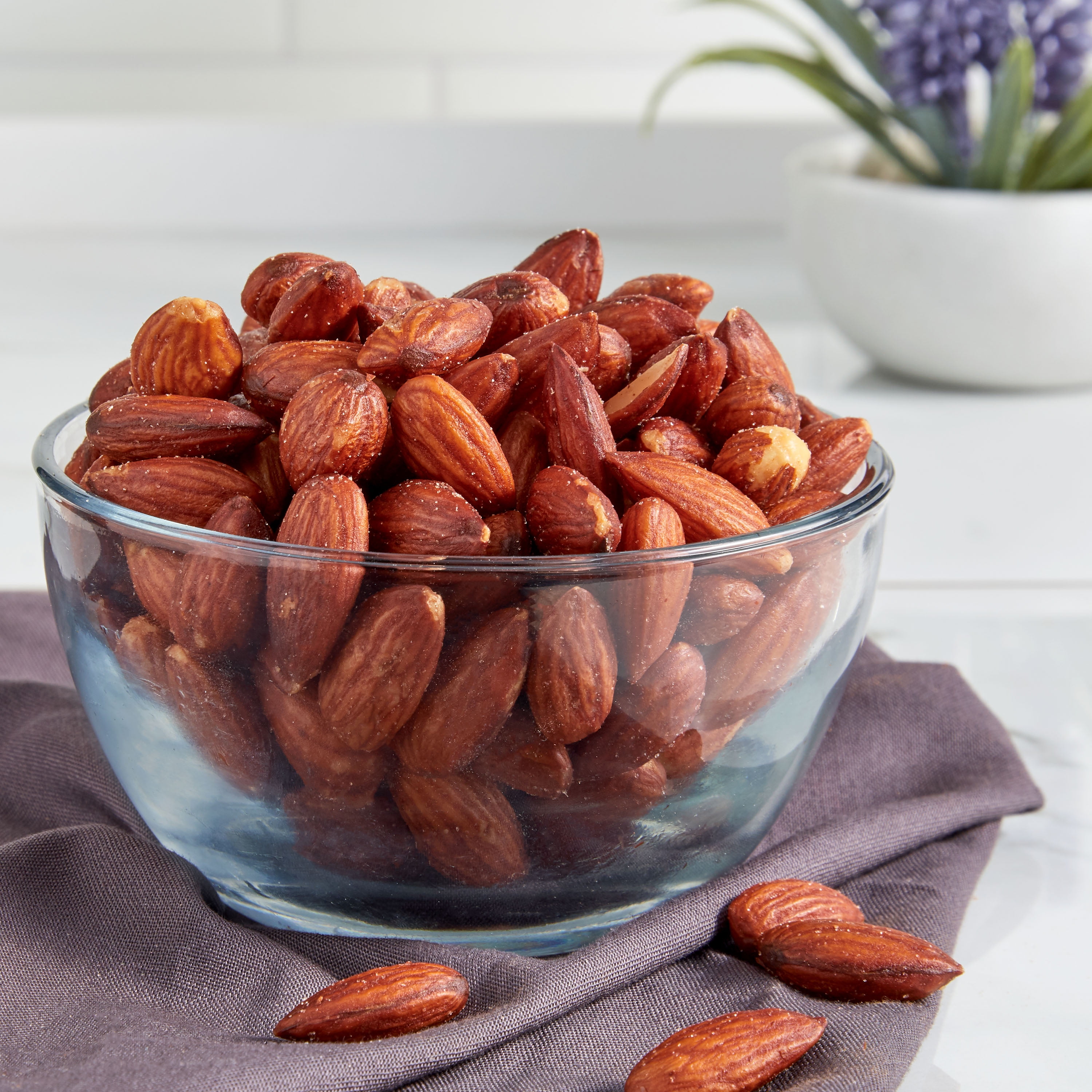 Great Value Roasted & Salted Almonds, 14 Oz