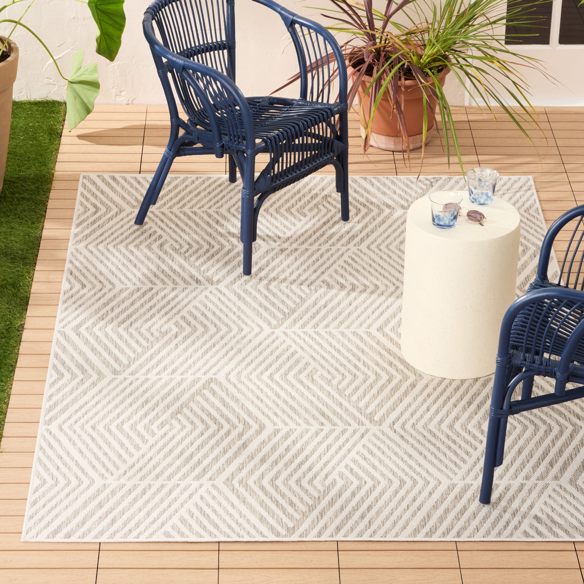 NICOLE MILLER NEW YORK Patio Country Ombre Geo Indoor Outdoor Area Rug, UV Fade Resistant, Low Pile, Grey/Cream, 9'2"x12'5"