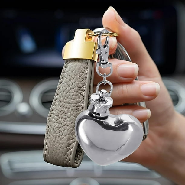 Eoozwa 3 Packs Heart Shaped Keychain Whiskey Flask 1oz Stainless Steel Portable Mini Liquor Bottle for Gifts Travel Outdoor Party Accessories Alcohol Container