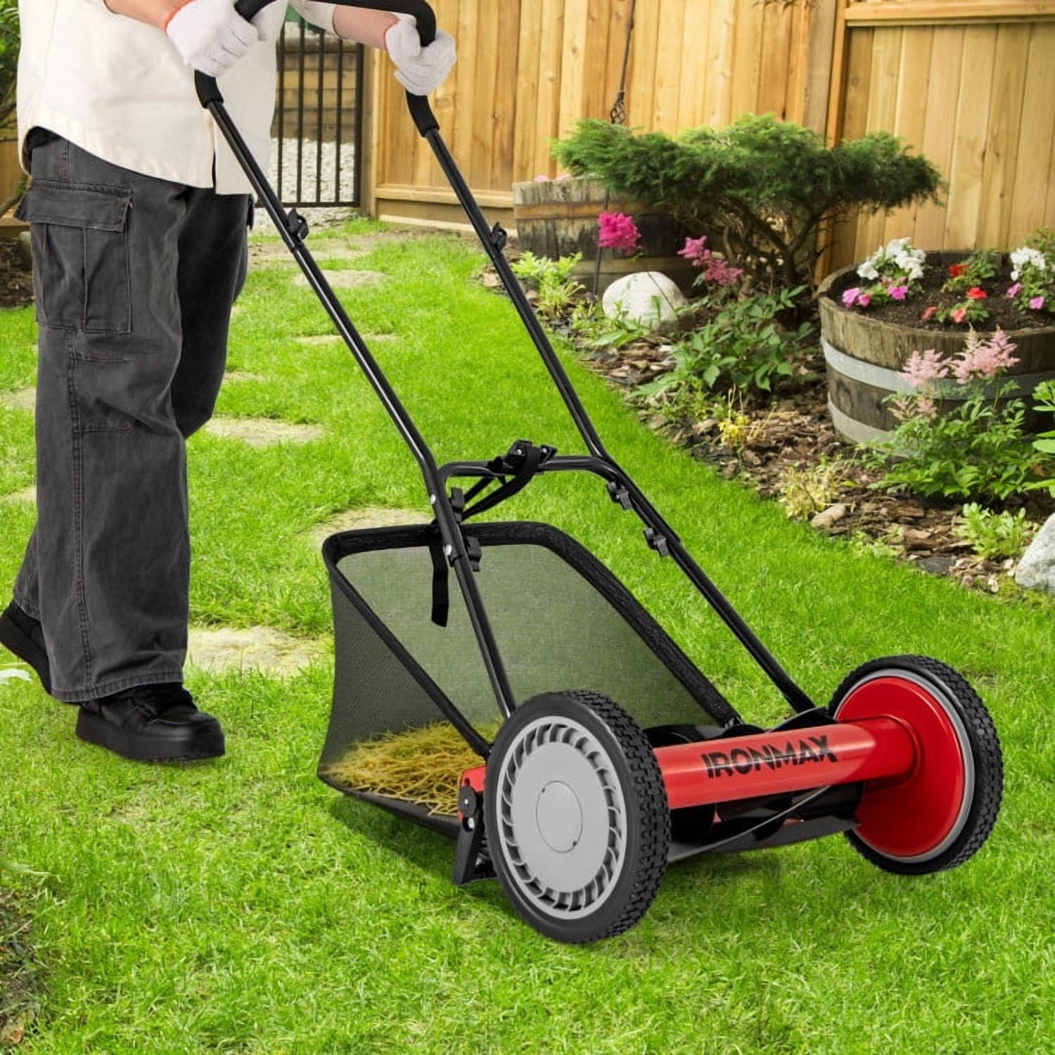 YYAo 16 Inch Push Lawn Mower with 5 Steel Blades and Grass Catcher Bag-Red