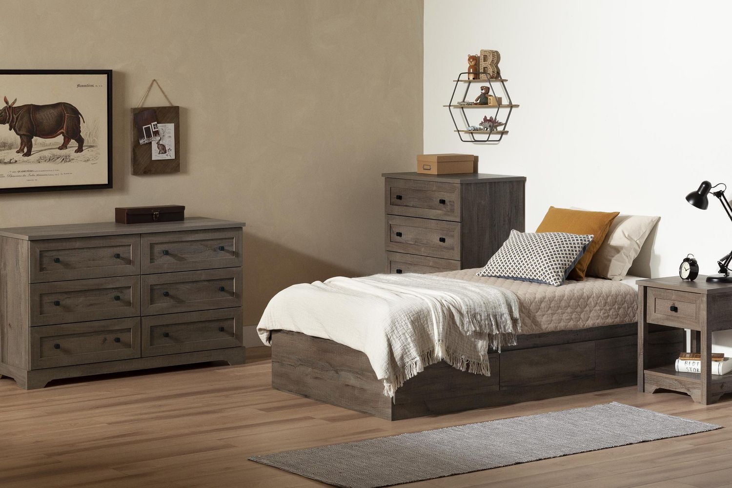 Commode 4 tiroirs de la collection Hazen South Shore