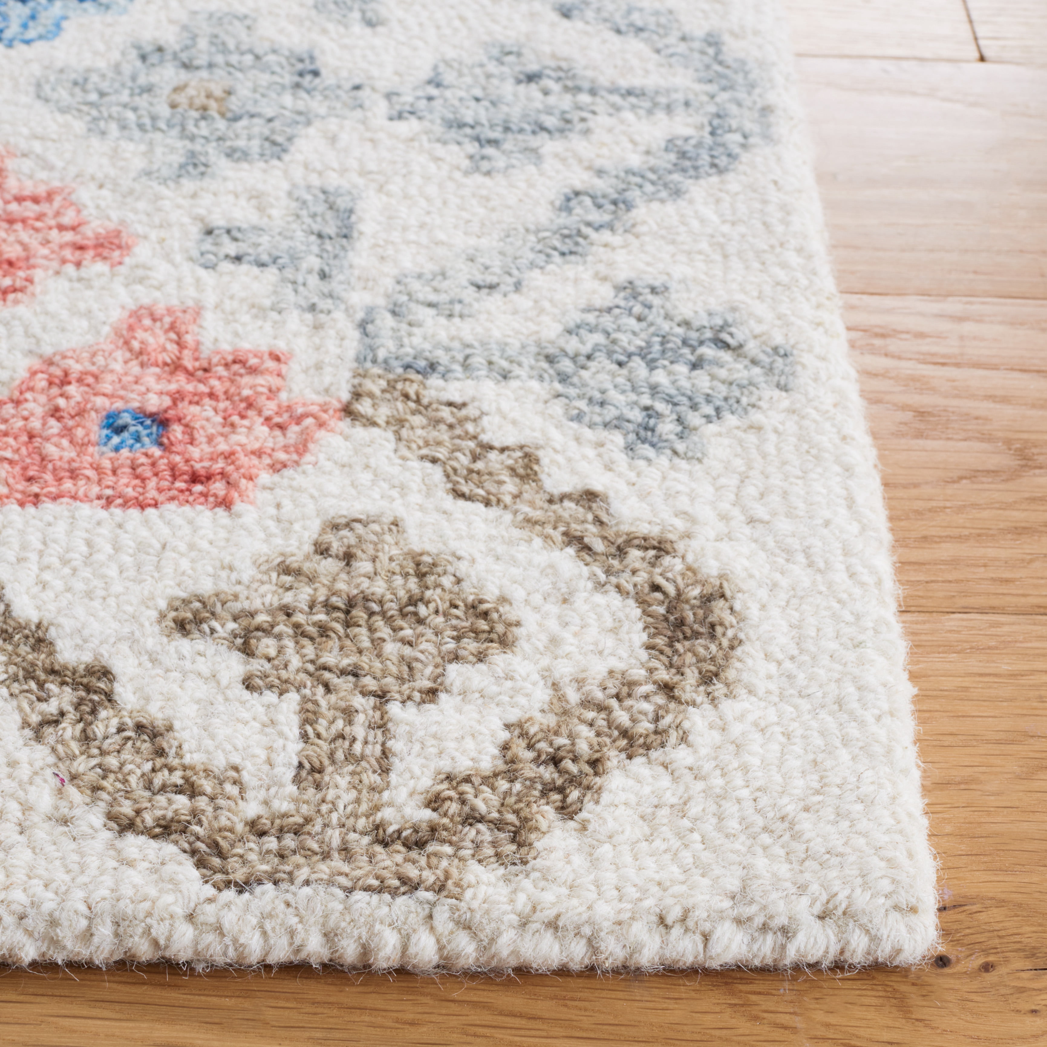 SAFAVIEH Metro Denica Floral Runner Rug, Ivory/Blue, 2'3" x 9'