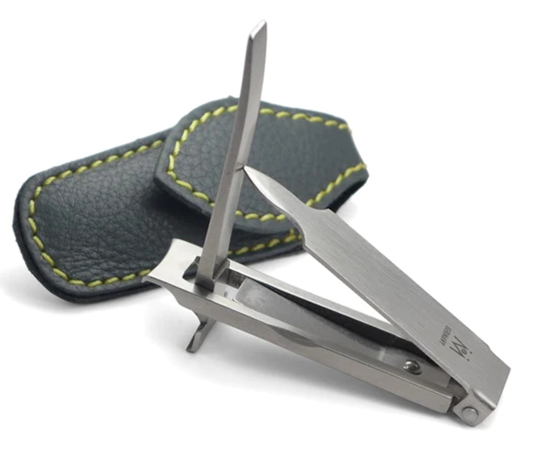 Folding Nail Clipper 6 cm.