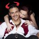 thumbnail image 2 of Conjunto de 4 tridentes de diablo con pelo de cuerno para disfraz de diablo de Halloween (rojo), 2 of 5