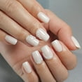 thumbnail image 4 of Press on Nails con punta curvlife, acrílico, cubierta completa, color blanco perlado, 4 of 5