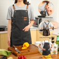 thumbnail image 4 of Delantal de chef Tosewever de lona con parte trasera cruzada y correas ajustables, 4 of 7