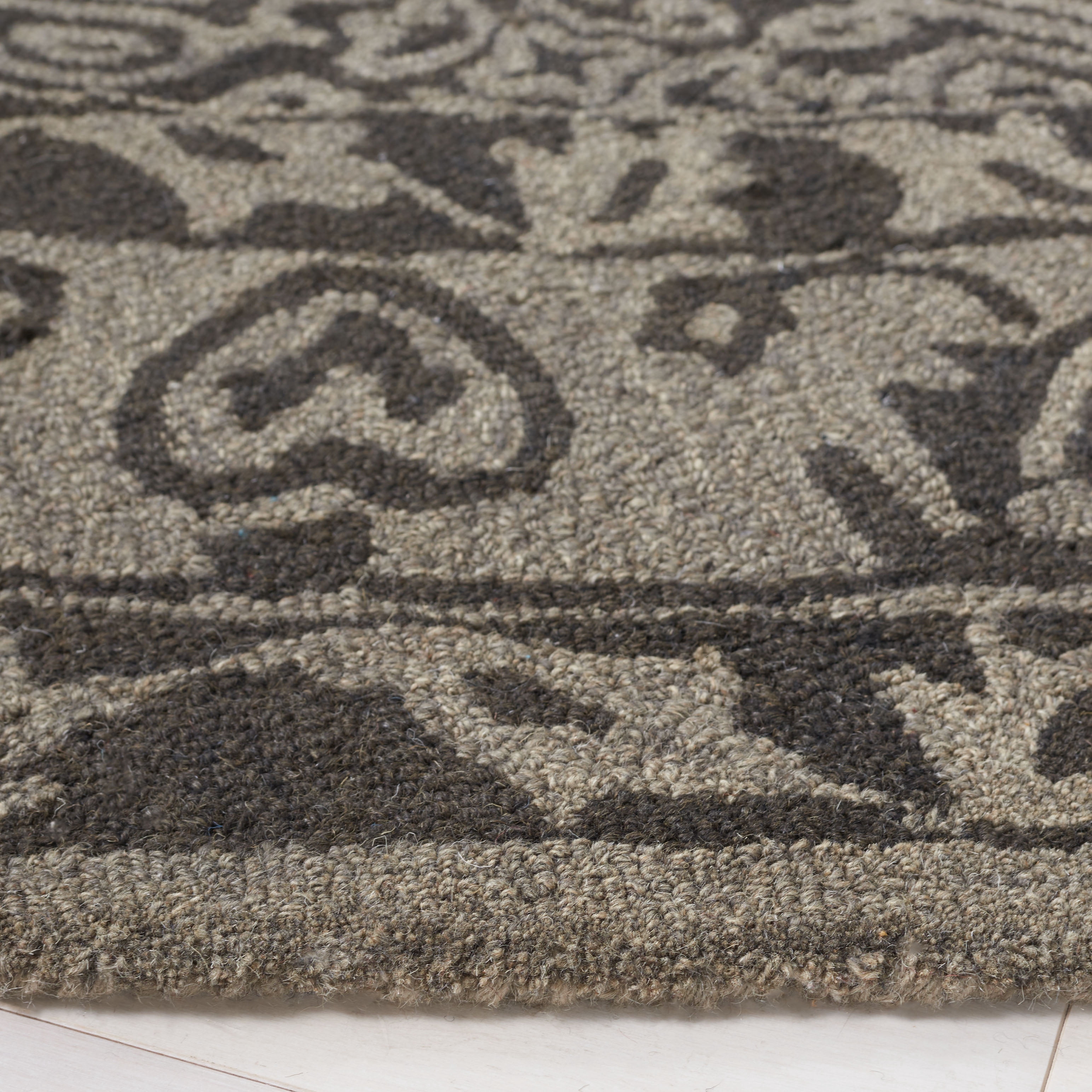 Safavieh Dip Dye Felicia Floral Area Rug, Dark Gray, 7' x 7' Round