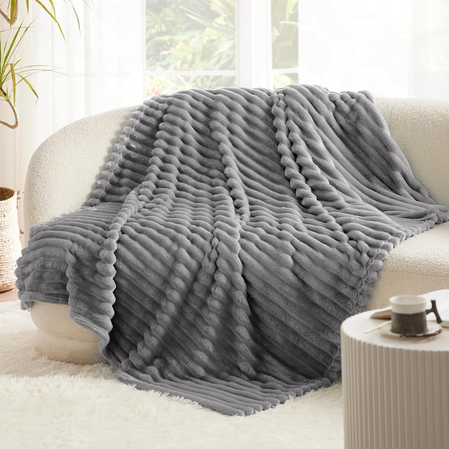 Cocosity Super Soft Polyester Gray Throw Blanket 50"x60" for Couch Bed Sofa Car