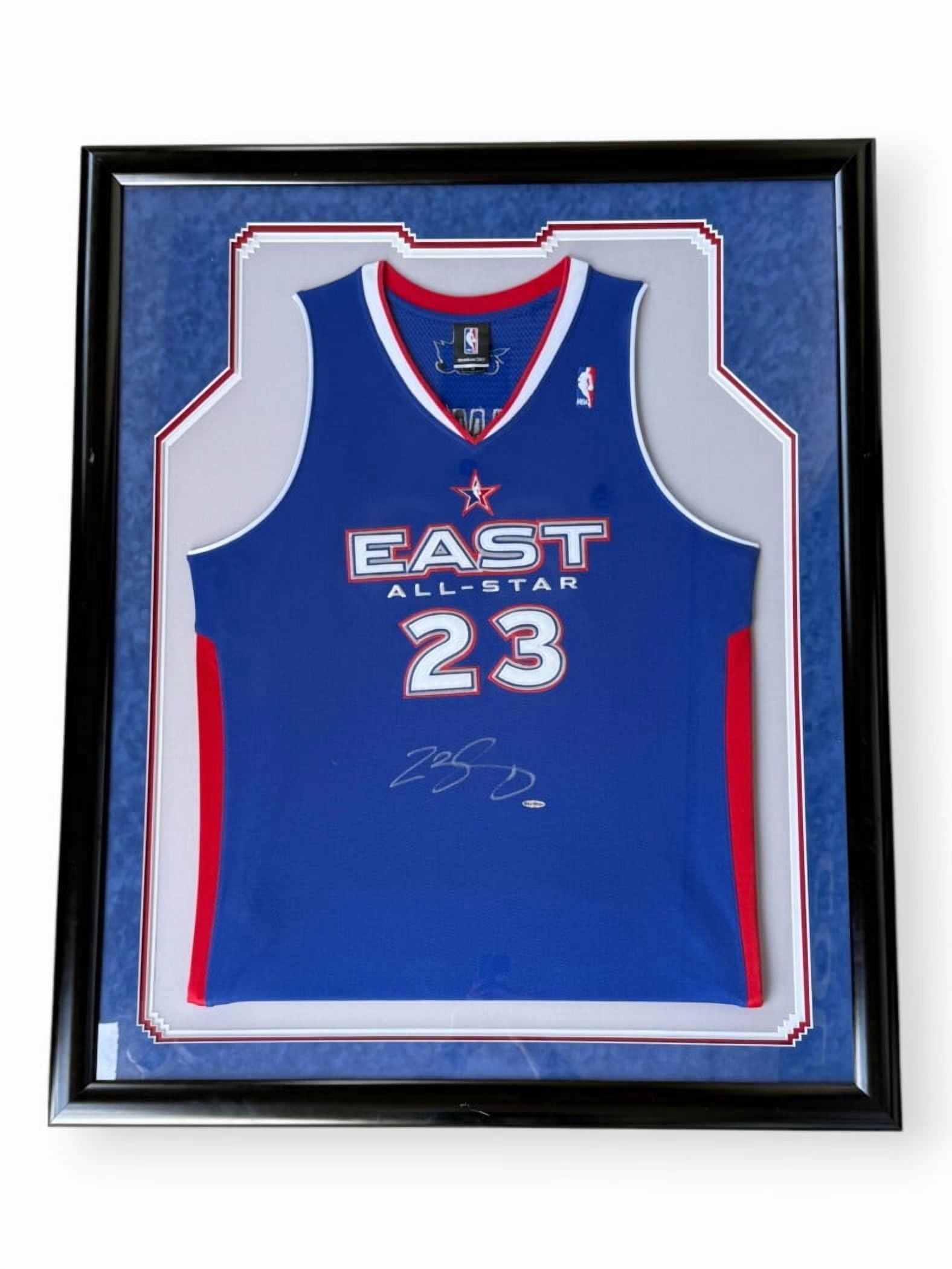 lebron james signed jersey lakers