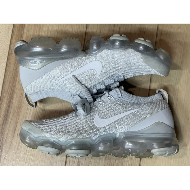 Ni - ke Ni - ke Air VaporMax Flyknit 3 Pure Platinum Sneaker AJ6910-100 Women's Size 7