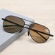 thumbnail image 1 of Gafas de lectura de sol con doble luz para hombre estilo sapo, para mirar de lejos y de cerca, gafas de lectura de lejos y de cerca, gafas de lectura de doble uso, estilo volador, 1 of 5