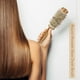 thumbnail image 3 of Cepillo redondo para secado con cuerpo de madera y cerdas de nylon, ideal para desenredar, reducir la estática y crear peinados perfectos. ¡Regalo ideal para toda la familia!, 3 of 6