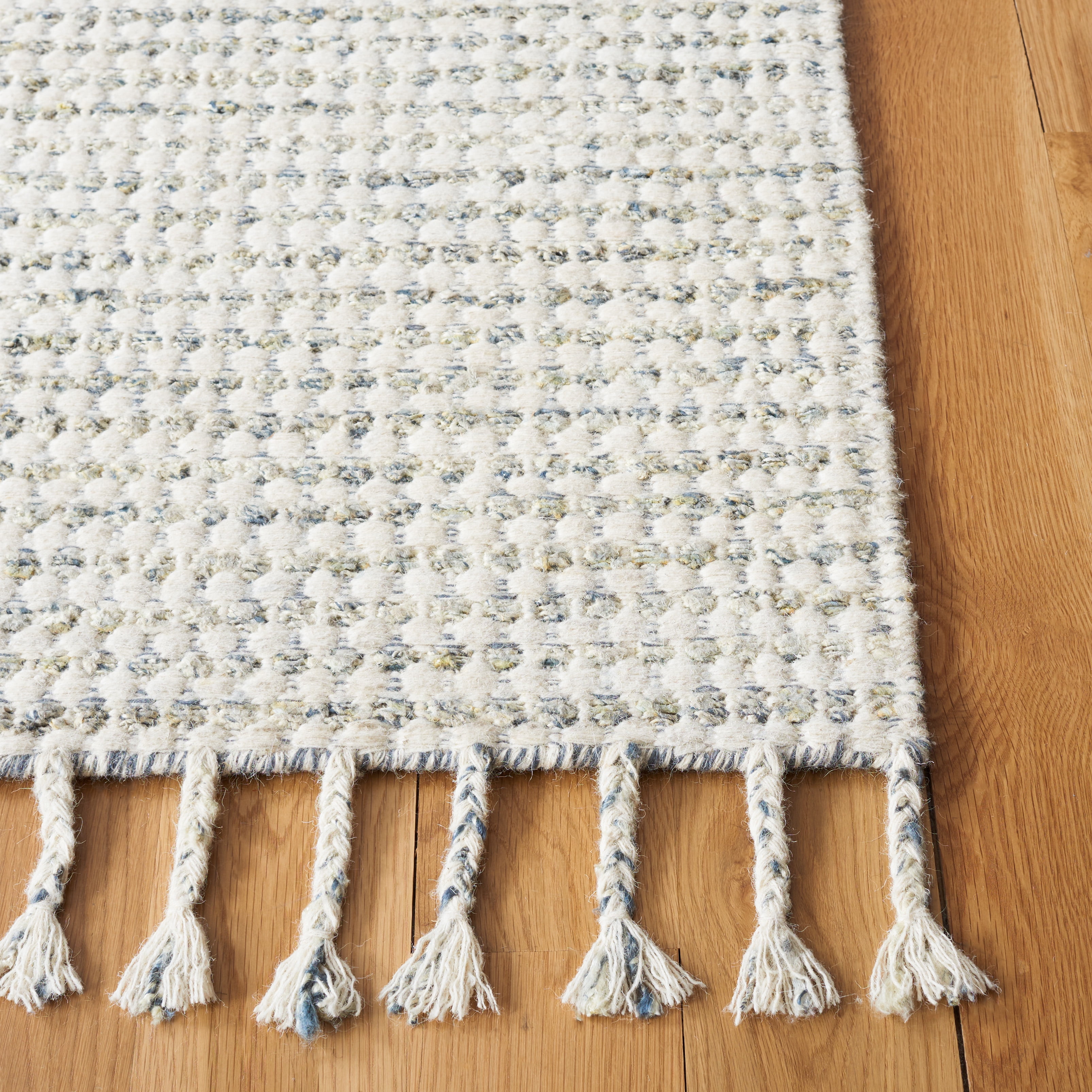 SAFAVIEH Casablanca Wichita Geometric Area Rug, Light Blue/Ivory, 5' x 8'