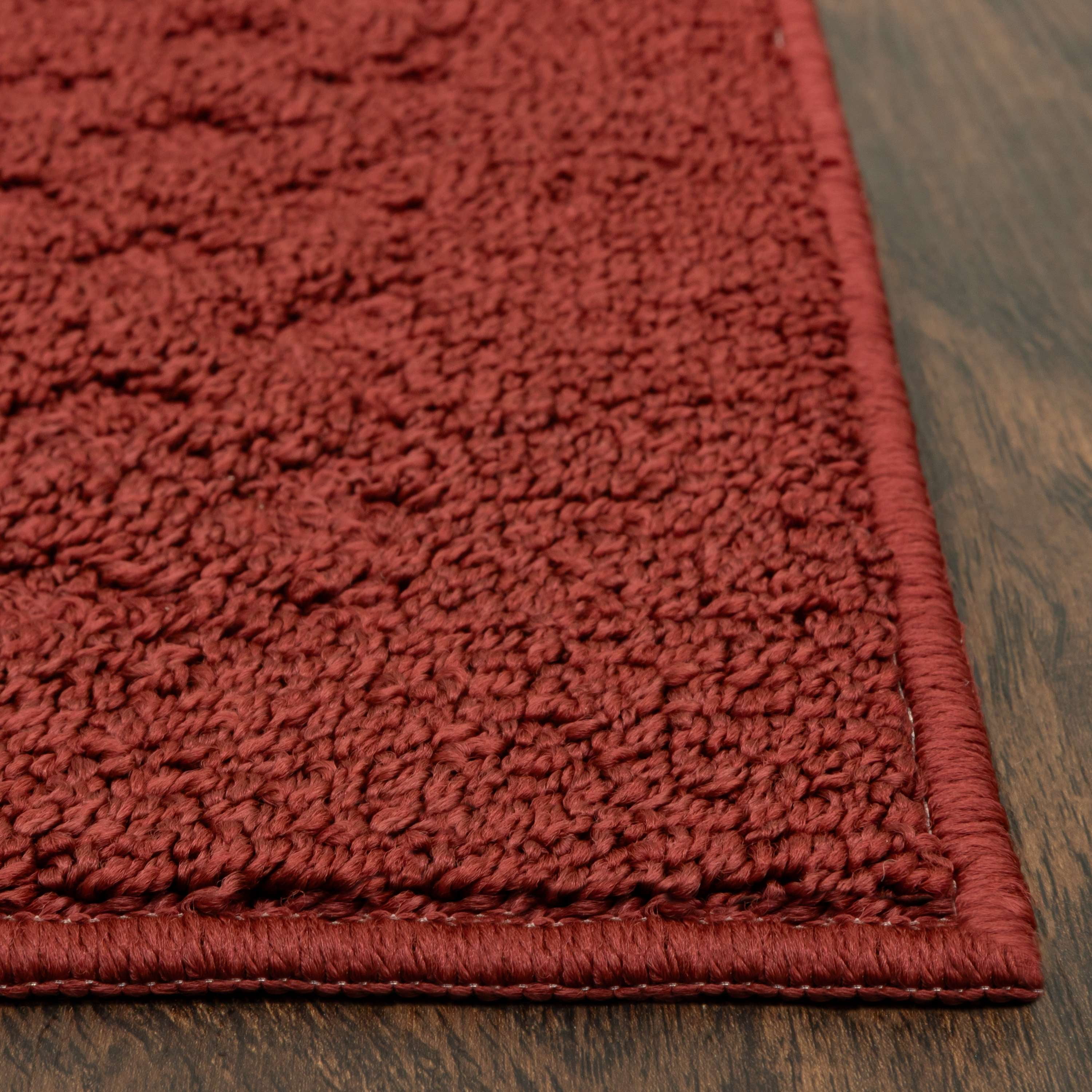 Mainstays Traditional Dylan Solid Diamond Runner Rug, Red, 2'6" x 8''