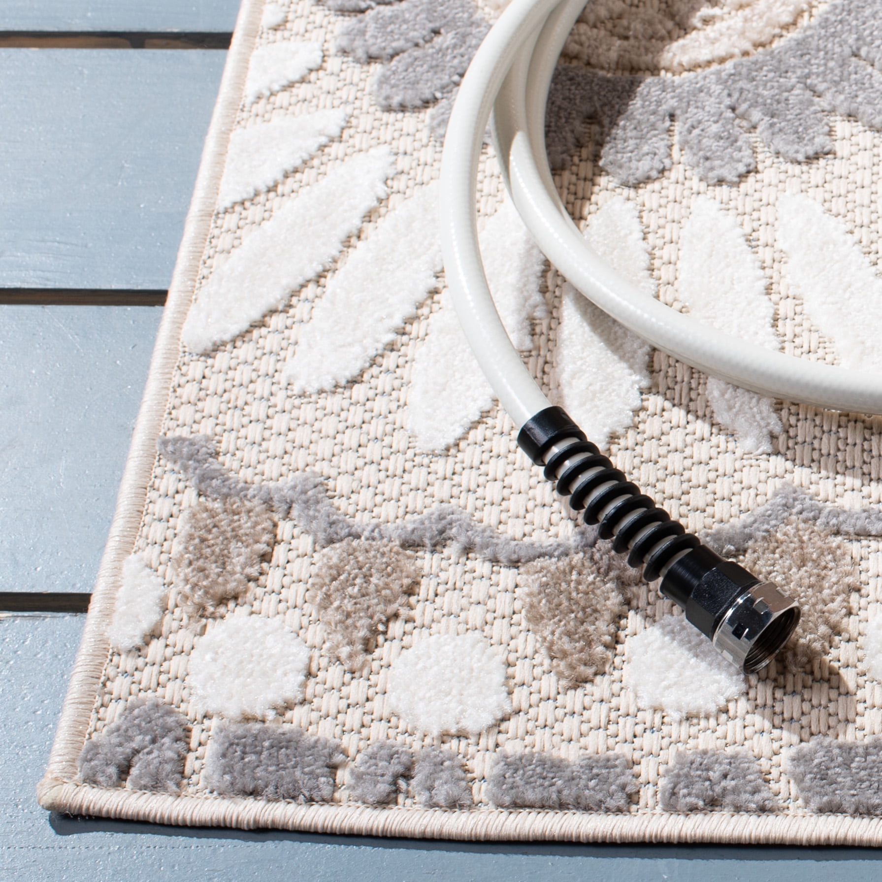 SAFAVIEH Cabana Brynn Floral Indoor/Outdoor Area Rug, Grey/Ivory, 8' x 10'