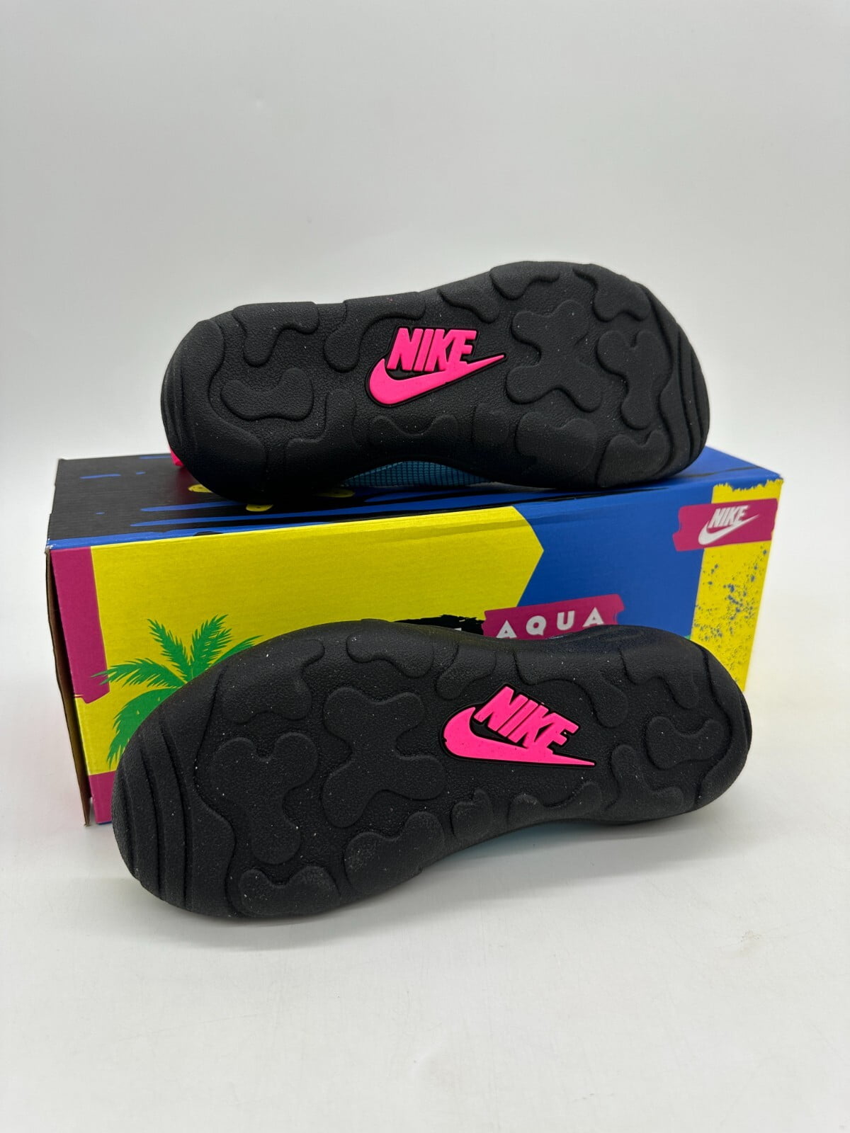 Nike Aqua Turf Women's Size 6 