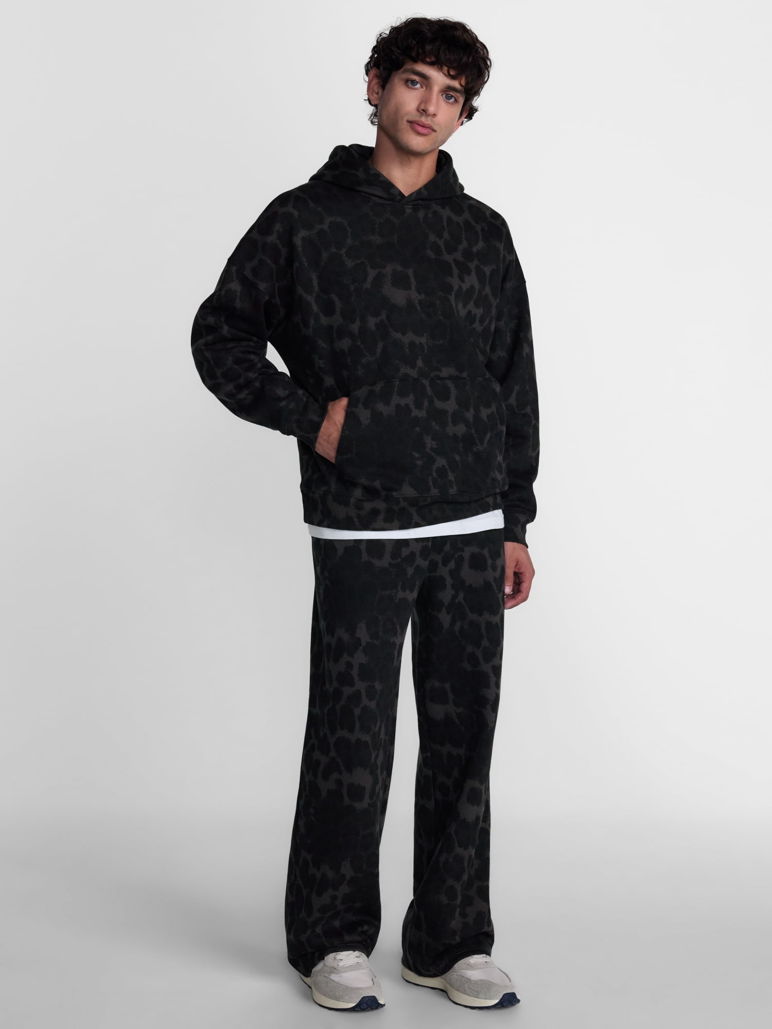 No Boundaries Boxy Fit Oversized Fleece Hoodie with Long Sleeves, Men's XS-4XLT
