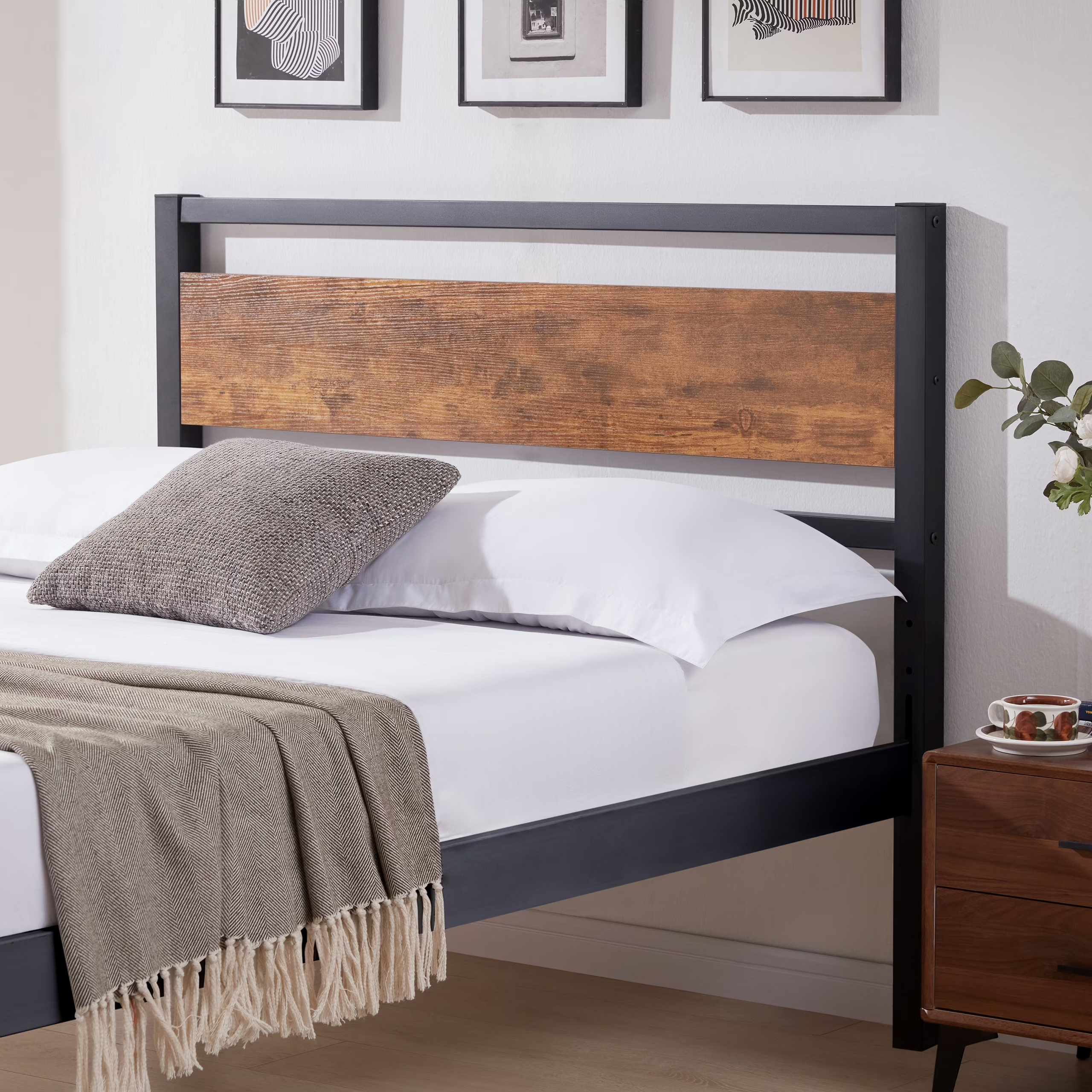 Rustic Full Size Headboard - Classic Country Style Design | Medium-Density Fiberboard Construction | Quick Assembly | 264 Lbs Weight Capacity | Vintage Brown Finish
