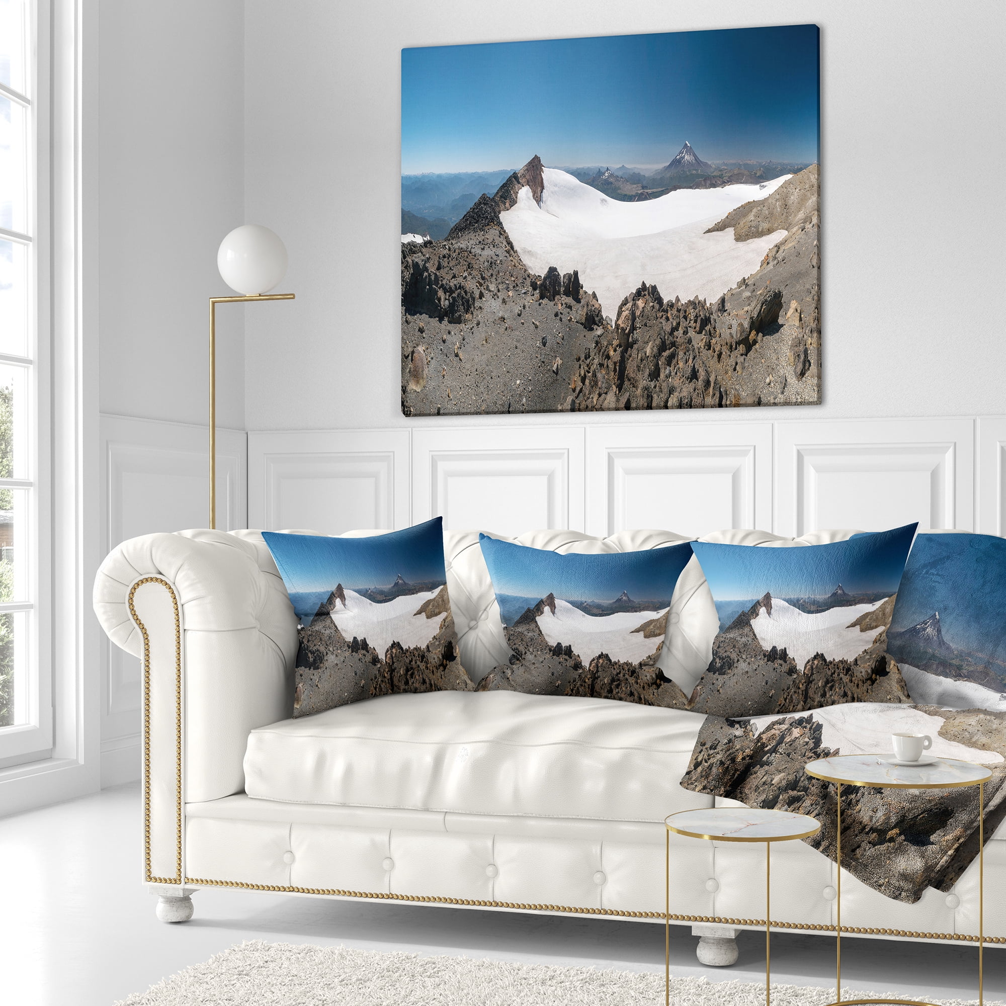 Designart Hiking to Vulkan Quetrupillan - Landscape Printed Throw Pillow - 18x18