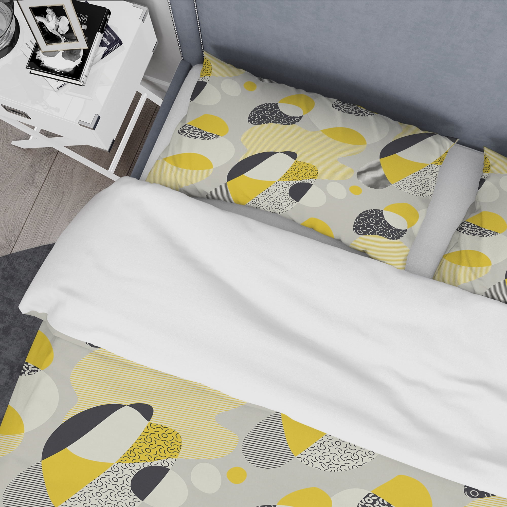 Designart 'Abstract Design Retro Pattern V' Mid-Century Modern Duvet Cover Set