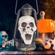 thumbnail image 5 of Decoraciones de Halloween, adornos de Halloween, lámpara de calavera de Halloween, minifarol LED para decoración de otoño, linterna iluminada portátil para niños, decoración de fiesta para interiores, 5 of 6